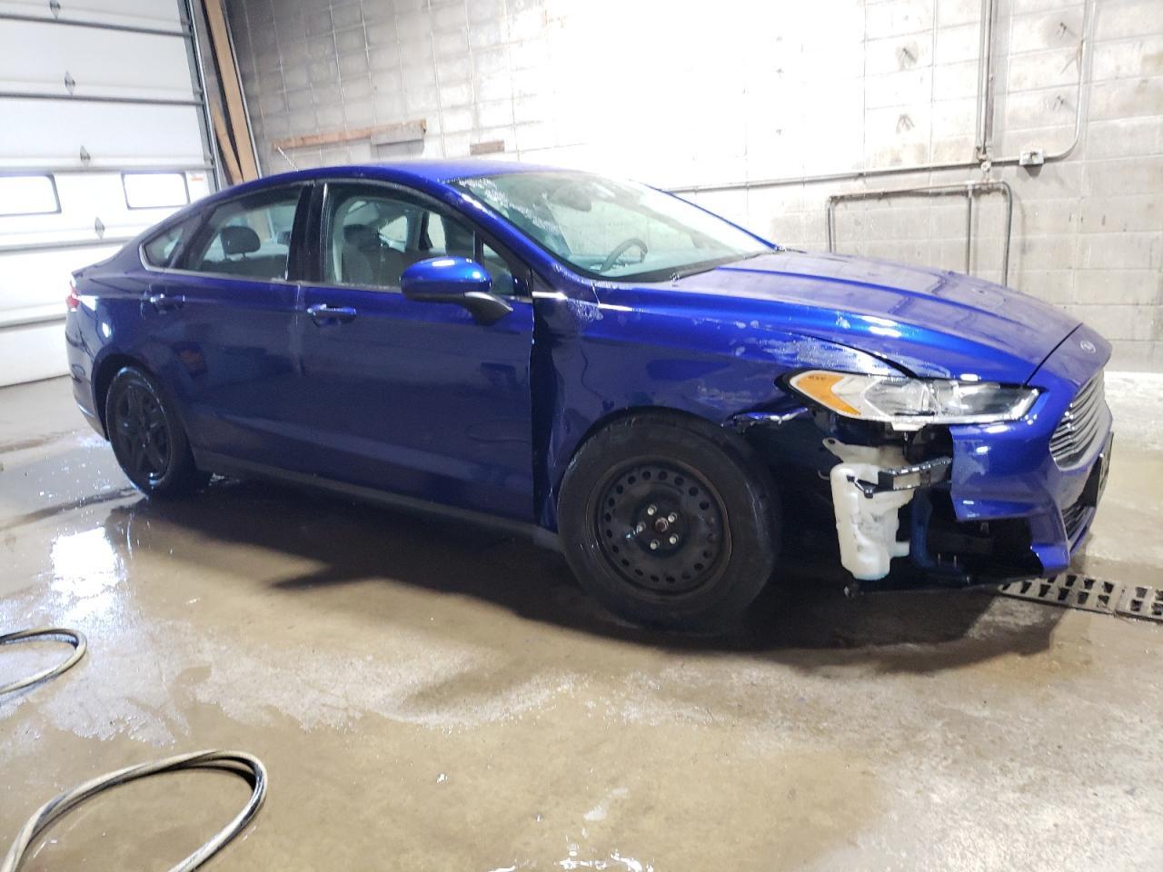 2014 Ford Fusion S - Фото 4