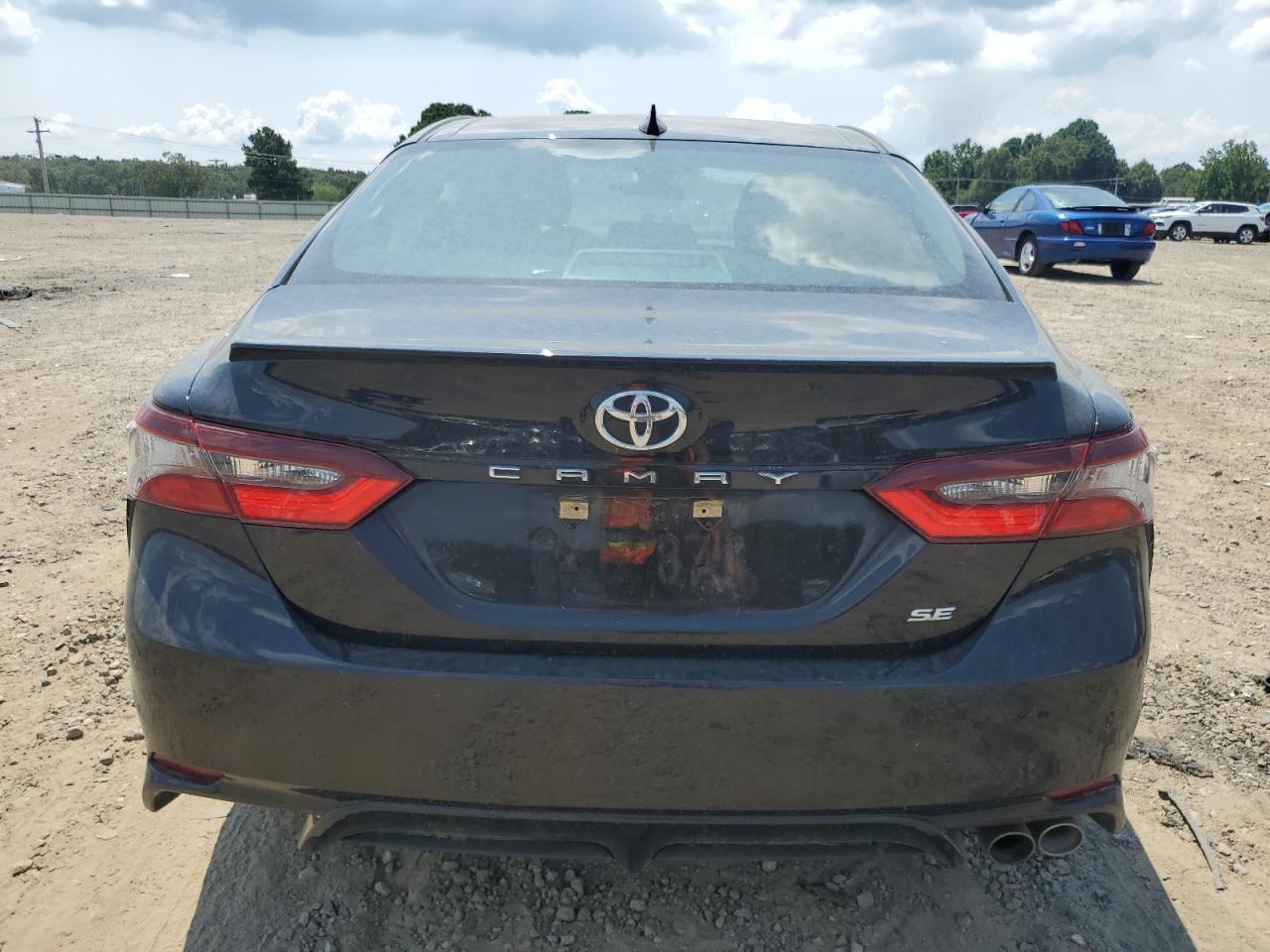 2022 Toyota Camry Se - Фото 6