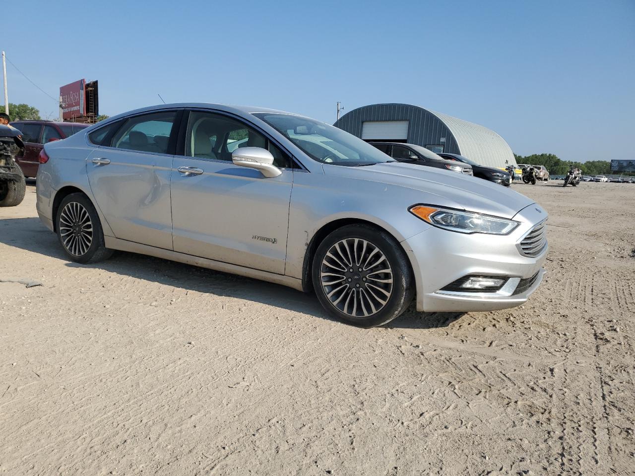2018 Ford Fusion Titanium/Platinum Hev - Фото 4