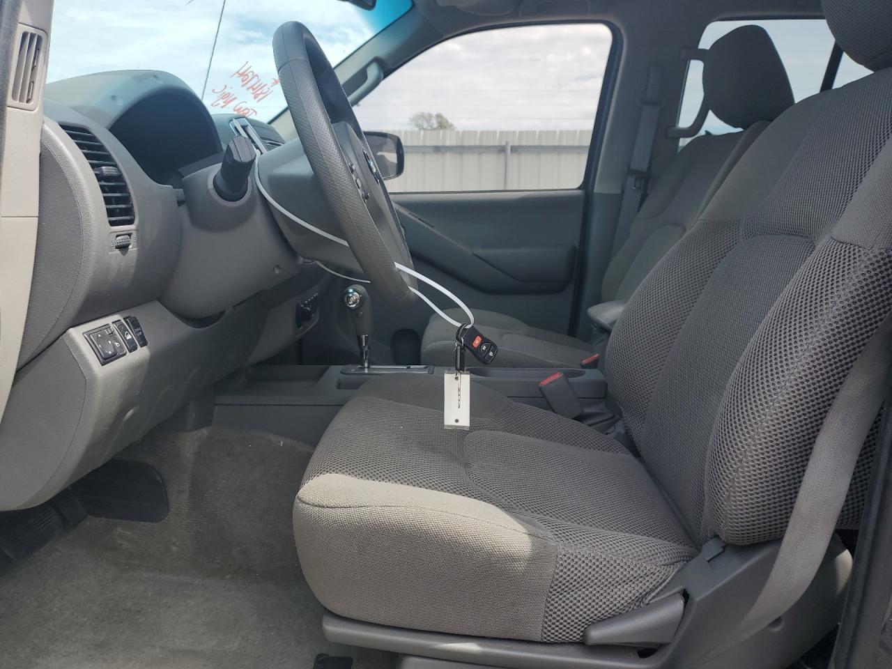 2014 Nissan Frontier S - Фото 7