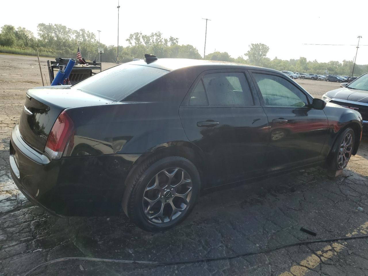 2017 Chrysler 300 S - Image 3