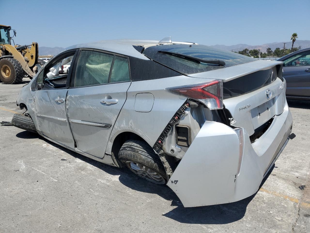 2017 Toyota Prius - Фото 2