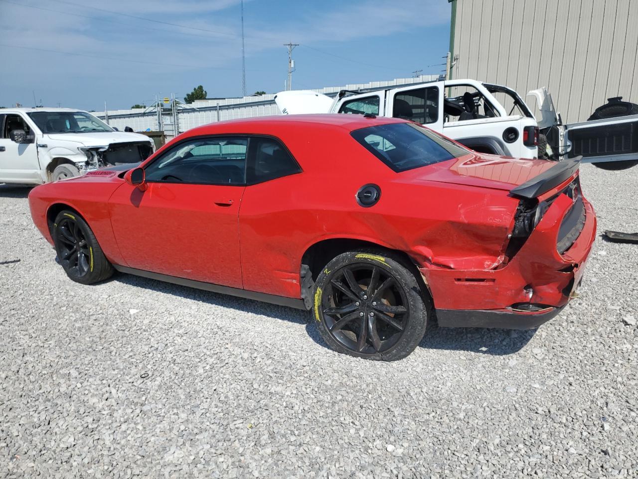 2016 Dodge Challenger Sxt - Фото 2
