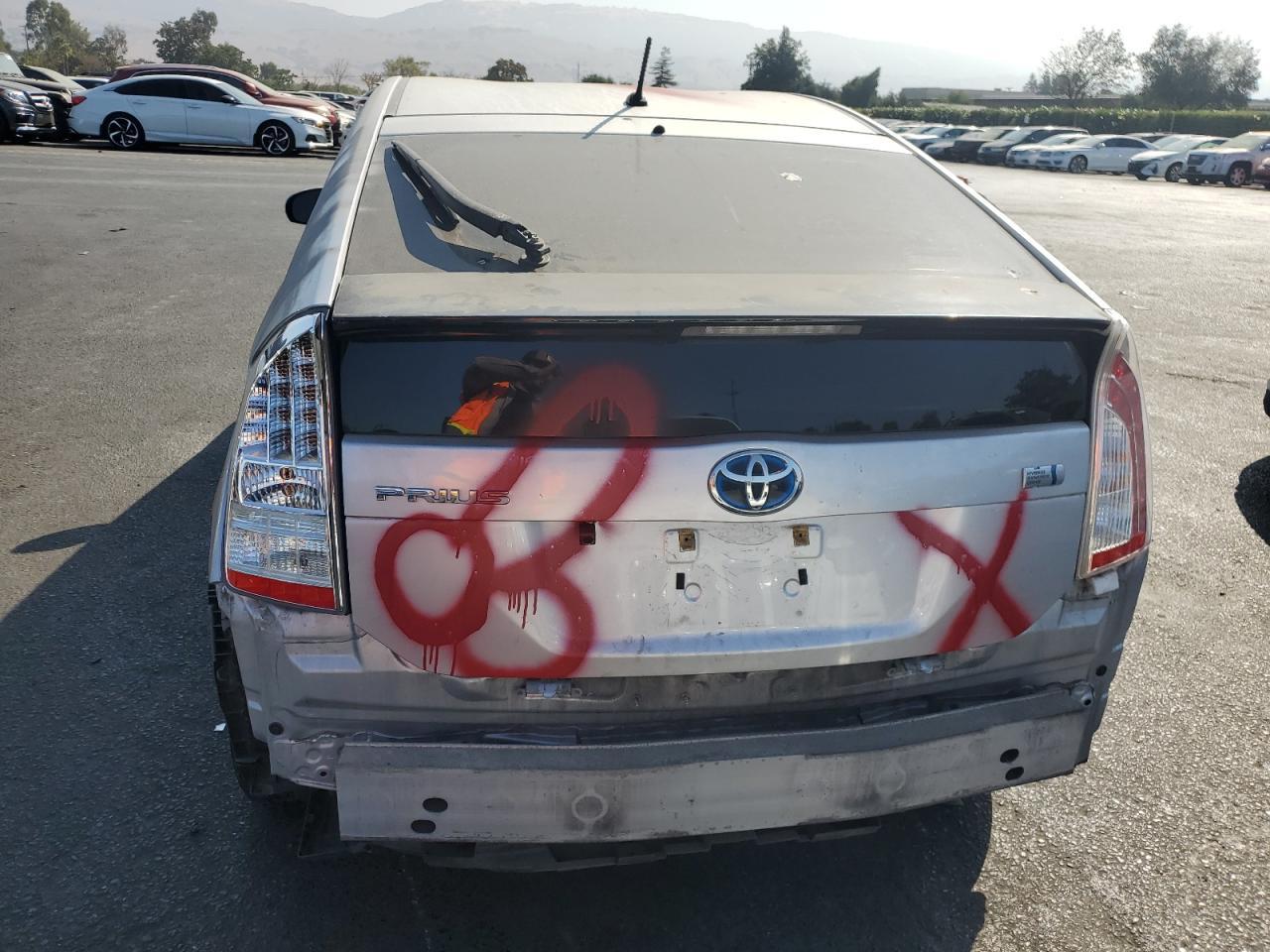 2014 Toyota Prius - Фото 6