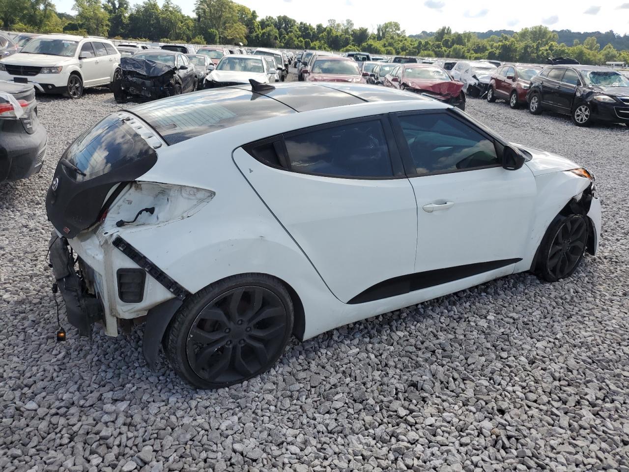 2013 Hyundai Veloster - Image 3