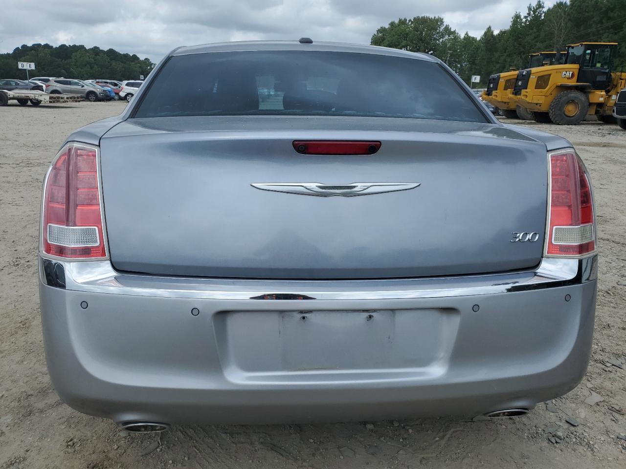 2014 Chrysler 300 - Image 6