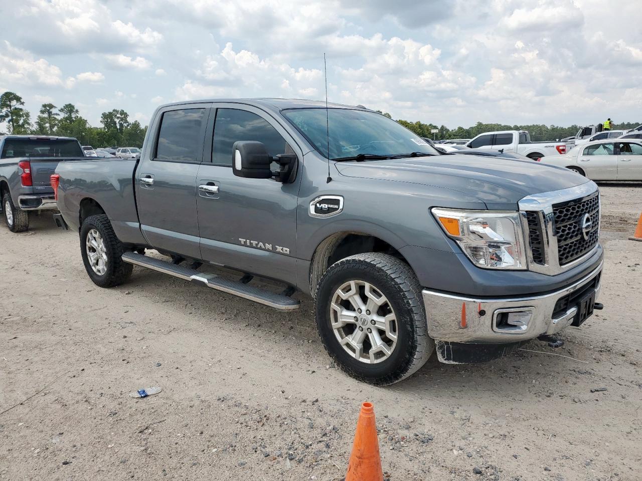 2017 Nissan Titan Xd Sl - Фото 4