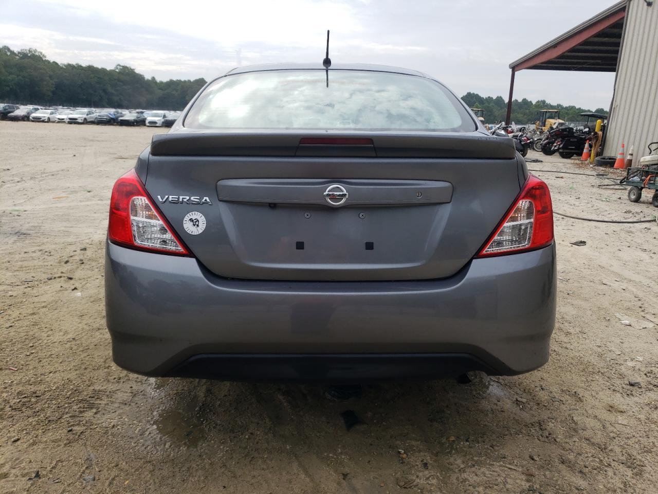 2019 Nissan Versa S - Фото 6