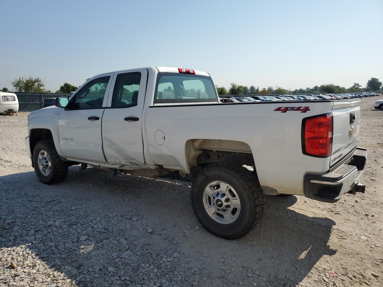 2018 Chevrolet Silverado K2500 Heavy Duty - Фото 2