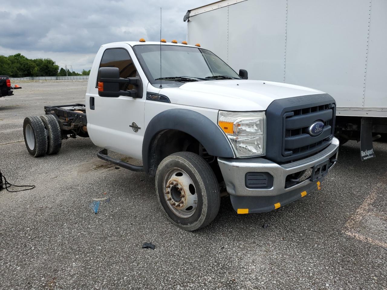 2016 Ford F450 Super Duty - Image 4