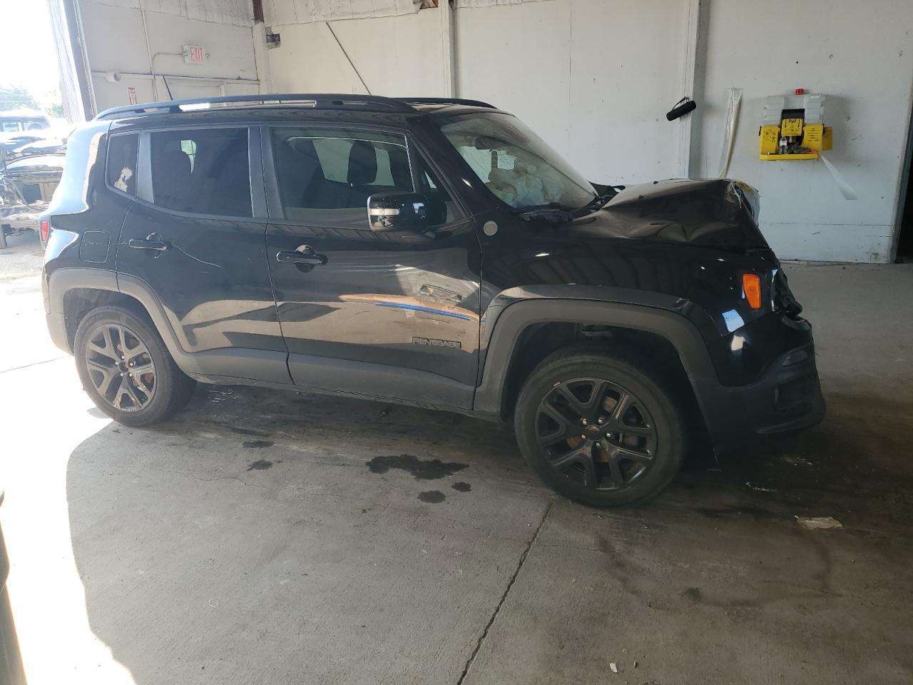2018 Jeep Renegade Latitude - Image 4