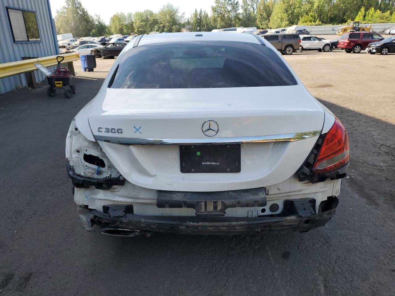 2018 Mercedes-Benz C 300 - Image 6