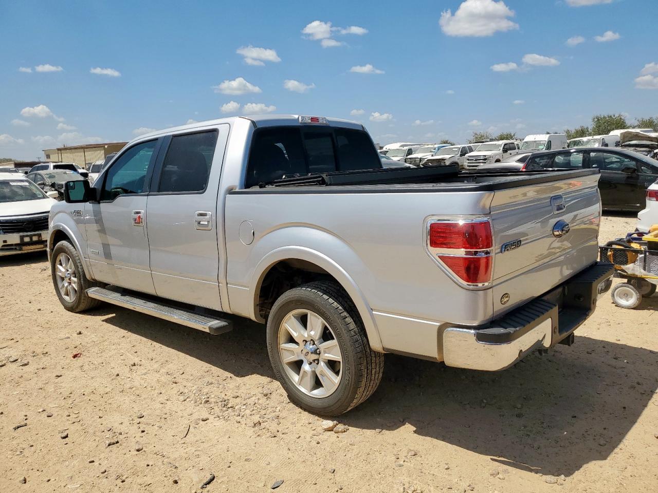 2013 Ford F150 Supercrew - Фото 2