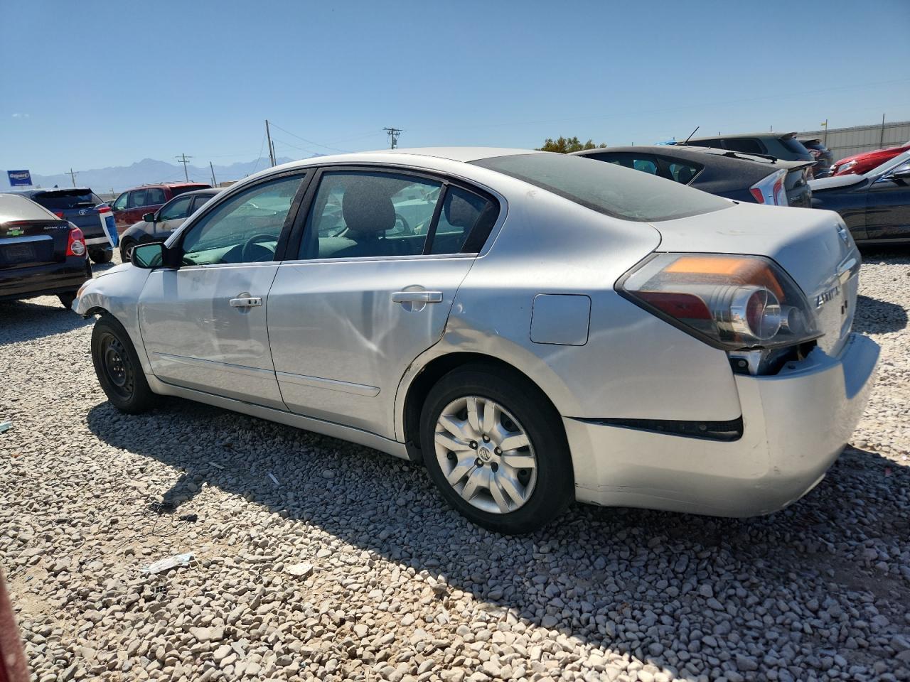 2011 Nissan Altima Base - Фото 2