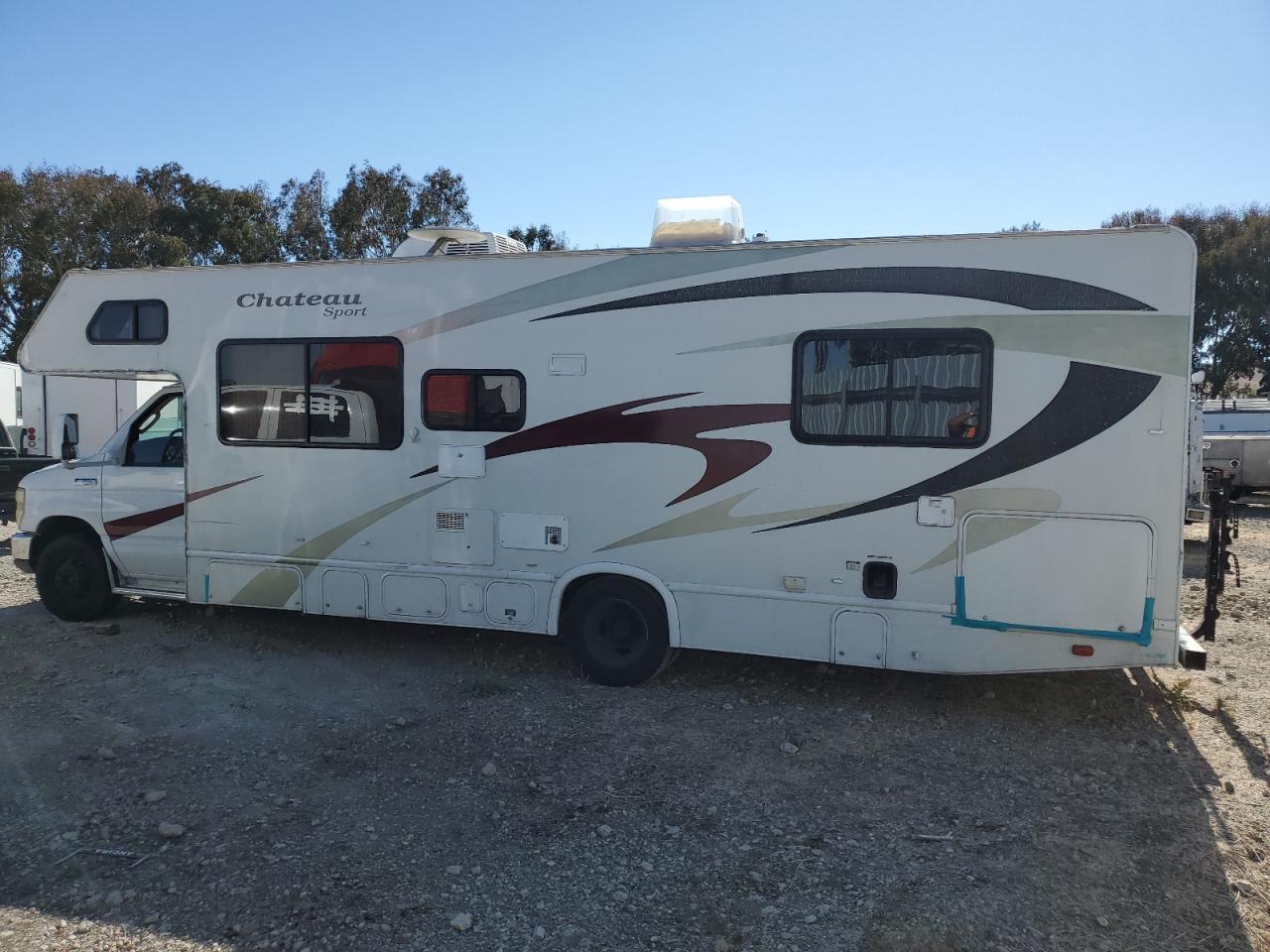 2008 Ford Econoline E350 Super Duty Cutaway Van - Фото 3