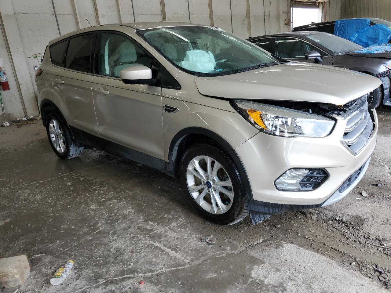 2017 Ford Escape Se - Фото 4