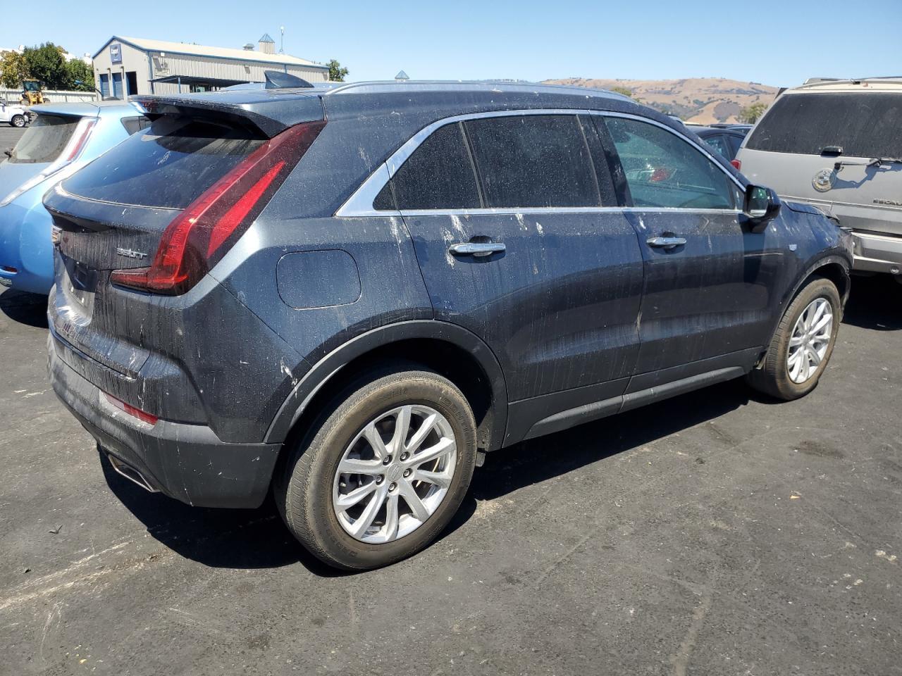 2021 Cadillac Xt4 Luxury - Image 3