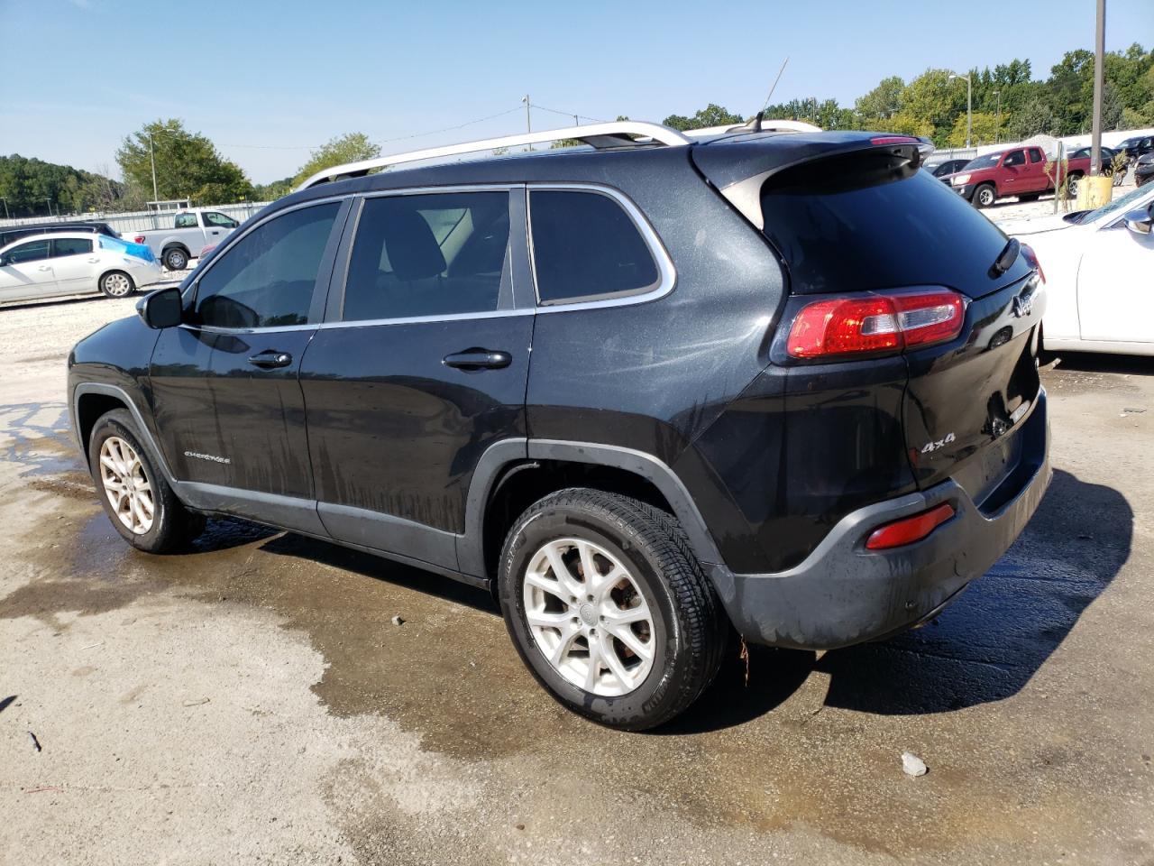 2015 Jeep Cherokee Latitude - Фото 2