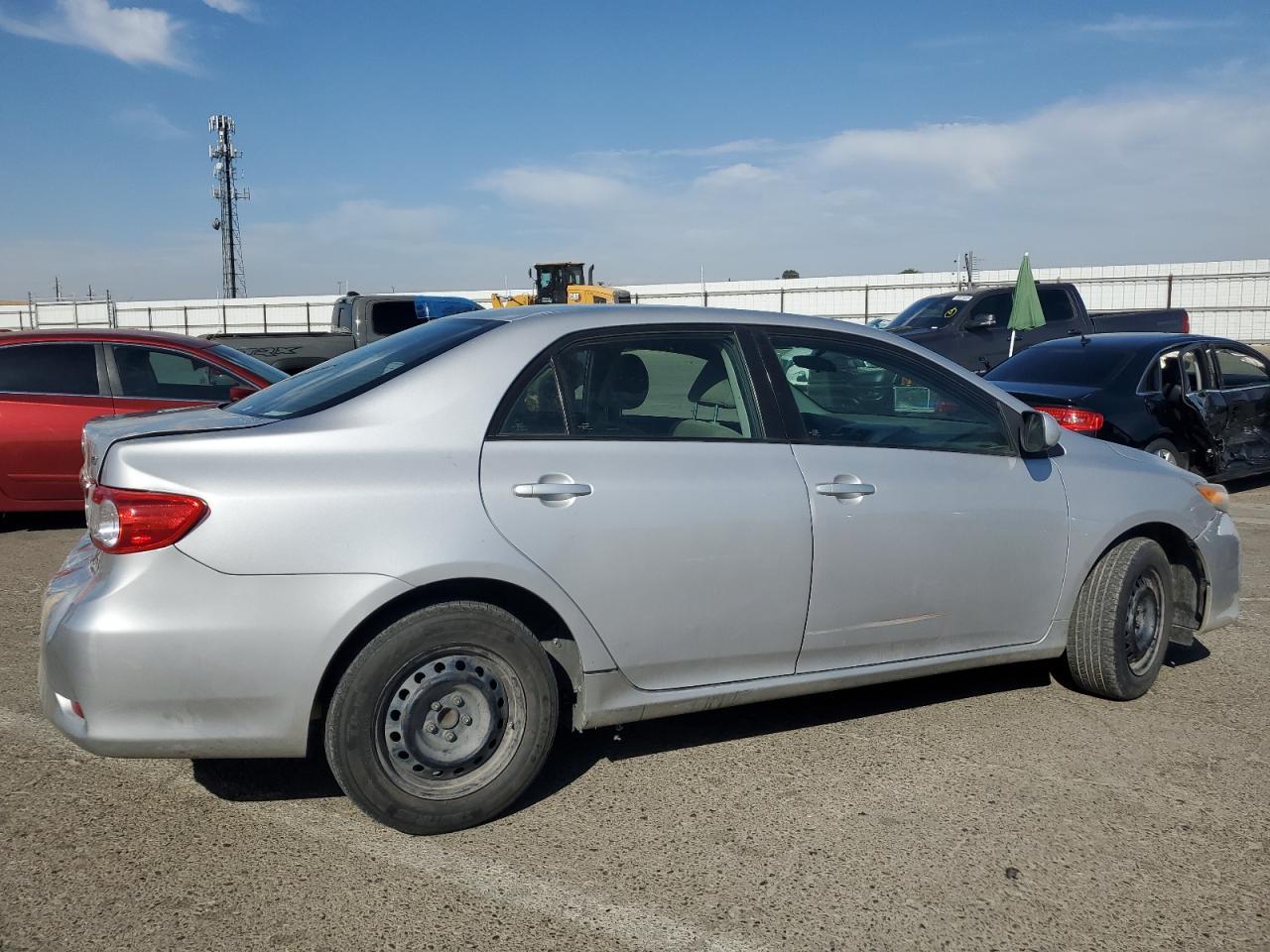 2011 Toyota Corolla Base - Фото 3