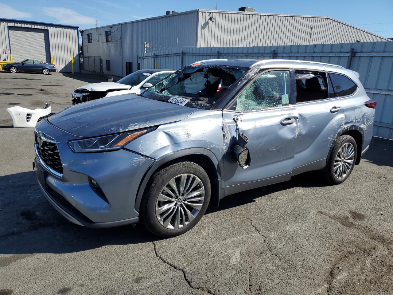2020 Toyota Highlander Platinum