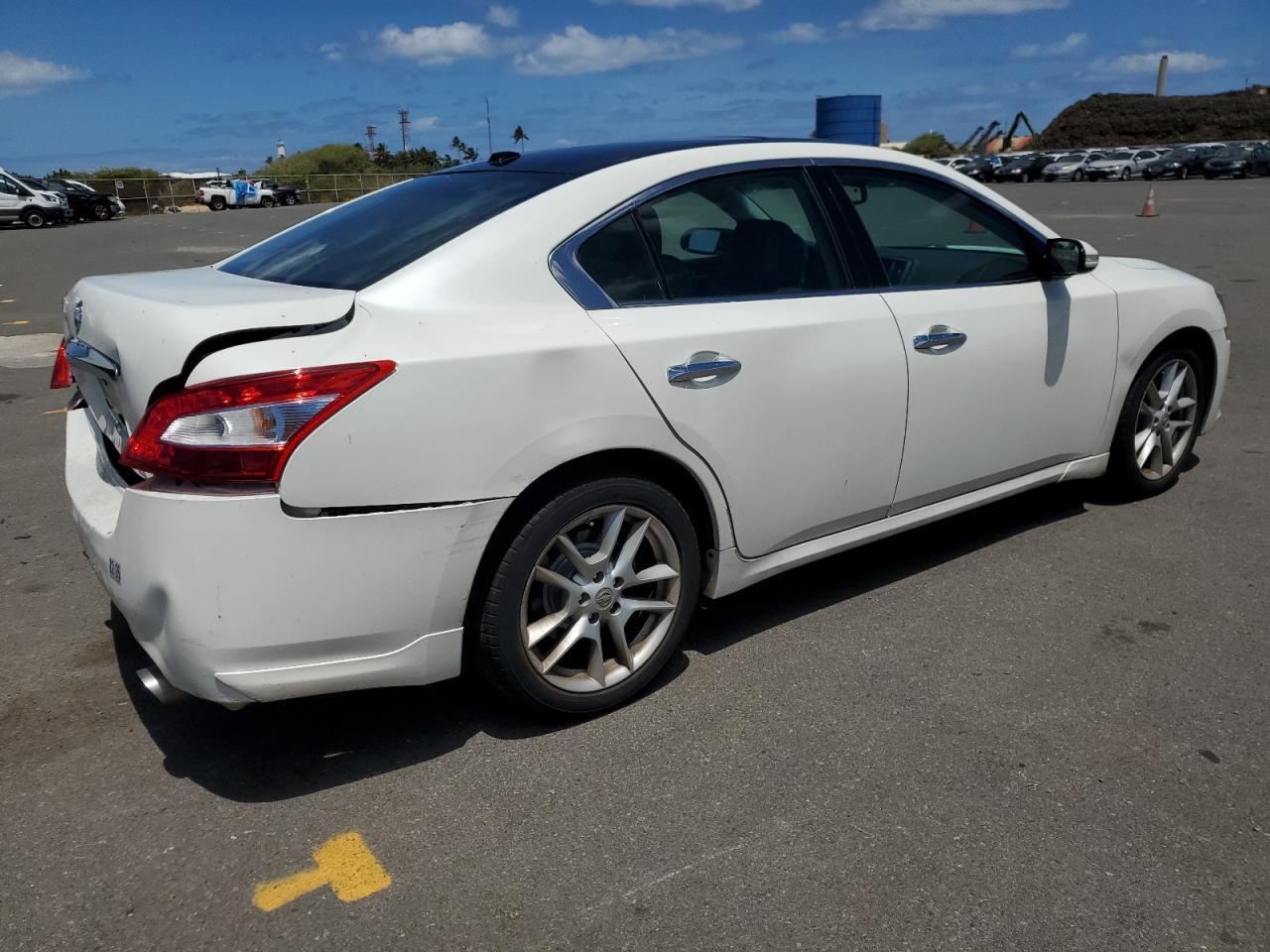 2009 Nissan Maxima S - Image 3