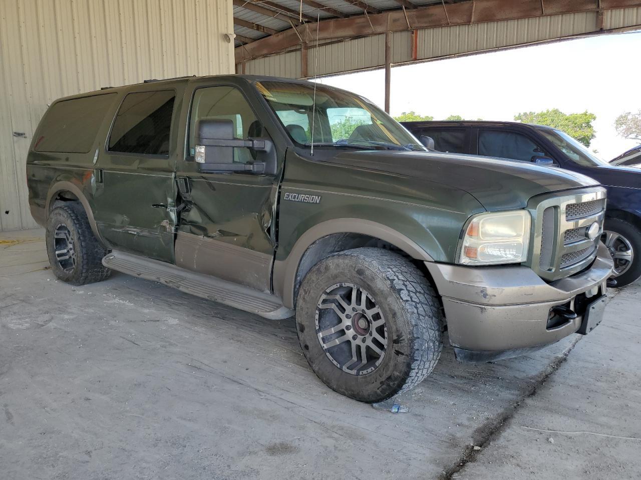 2005 Ford Excursion Eddie Bauer - Image 4