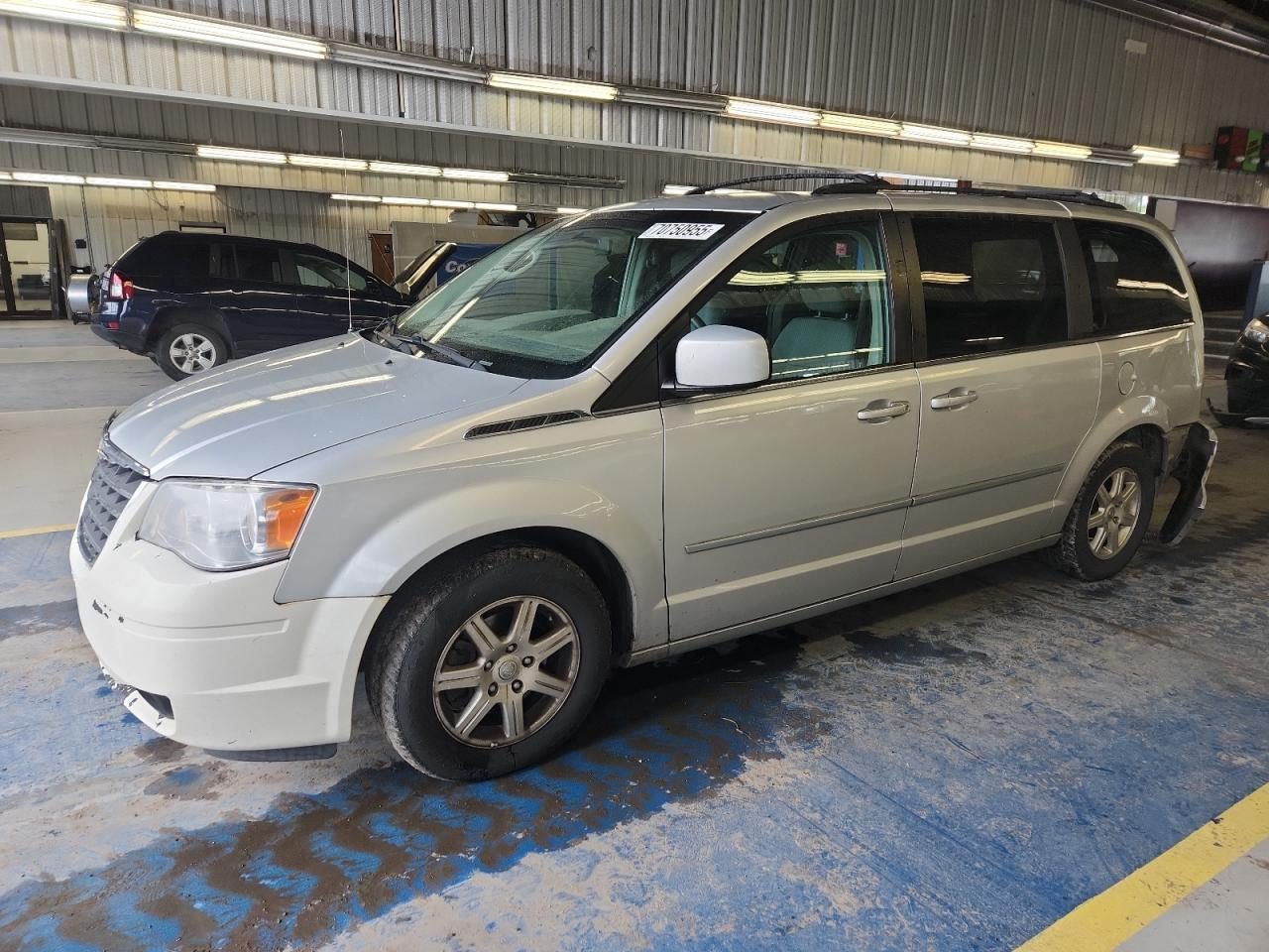 2010 Chrysler Town & Country Touring