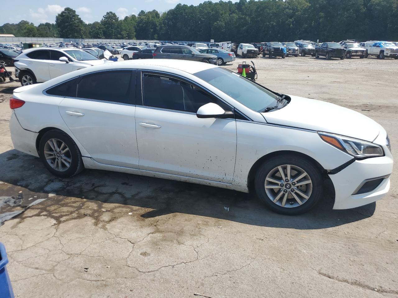 2017 Hyundai Sonata Se - Фото 4