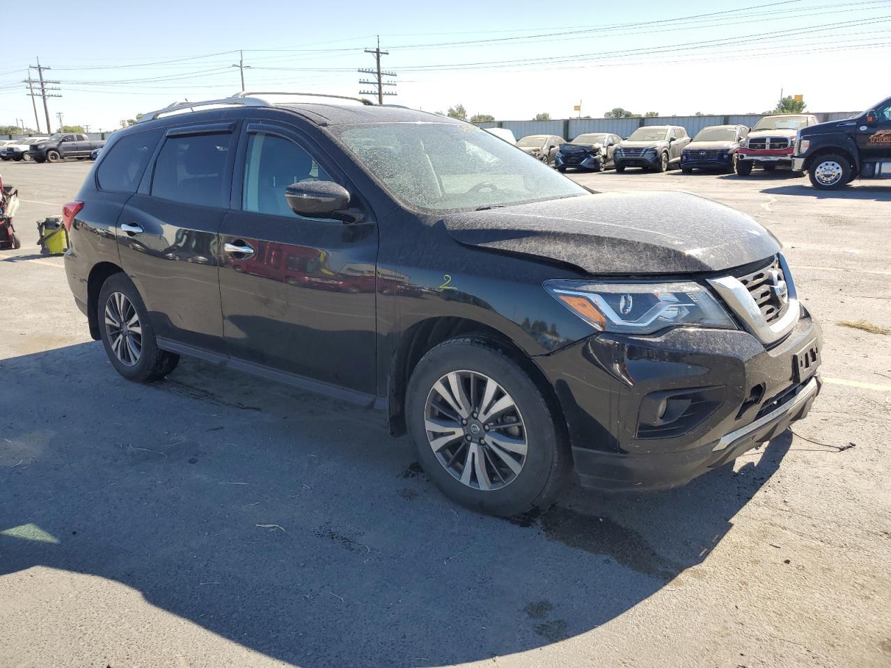 2017 Nissan Pathfinder S - Фото 4