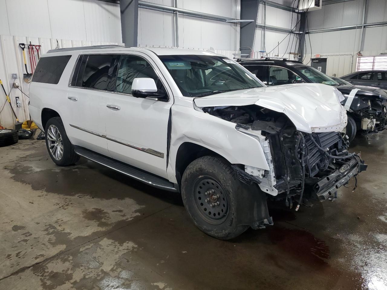 2016 Cadillac Escalade Esv Luxury - Фото 4