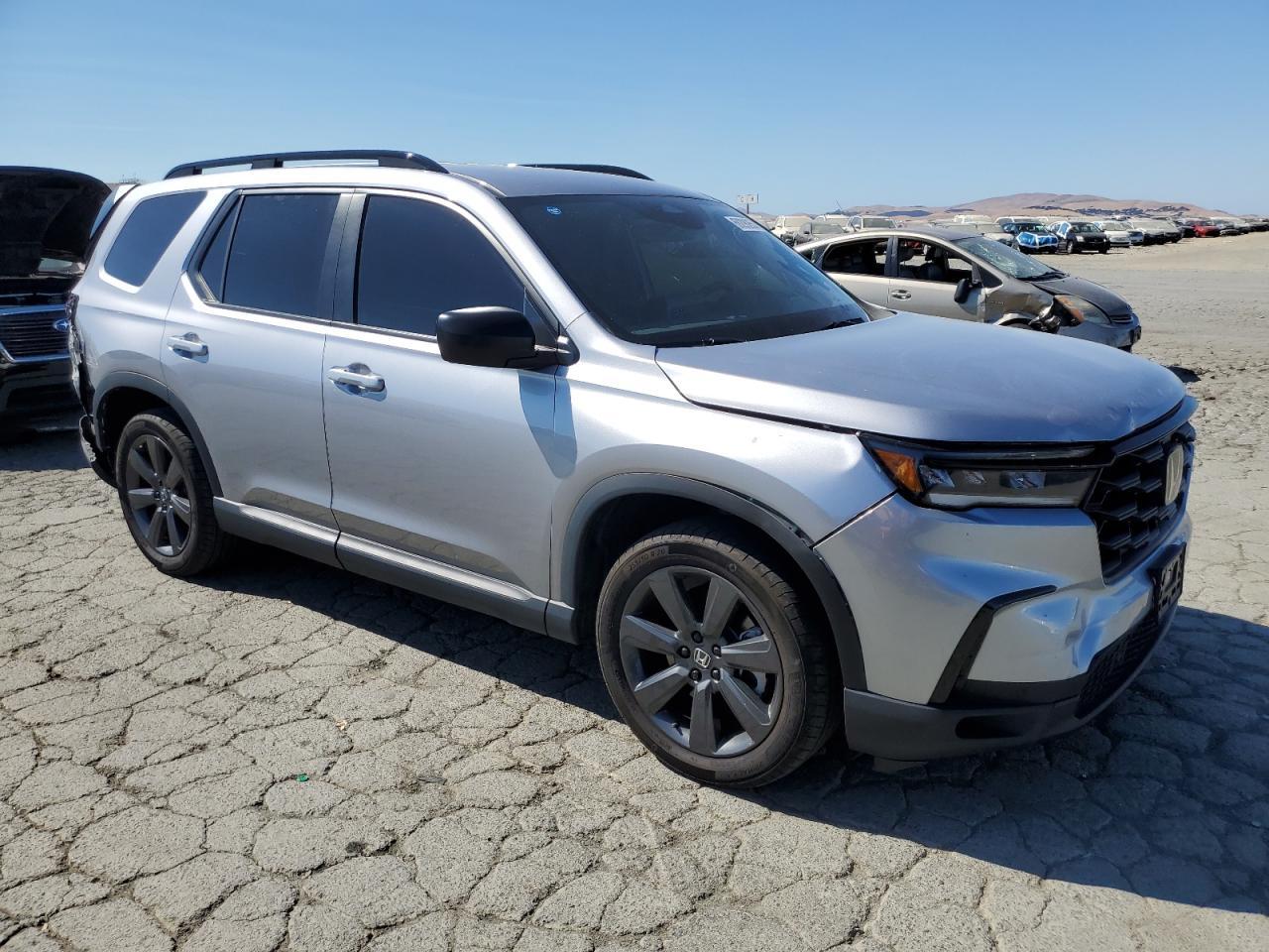 2024 Honda Pilot Sport - Image 4