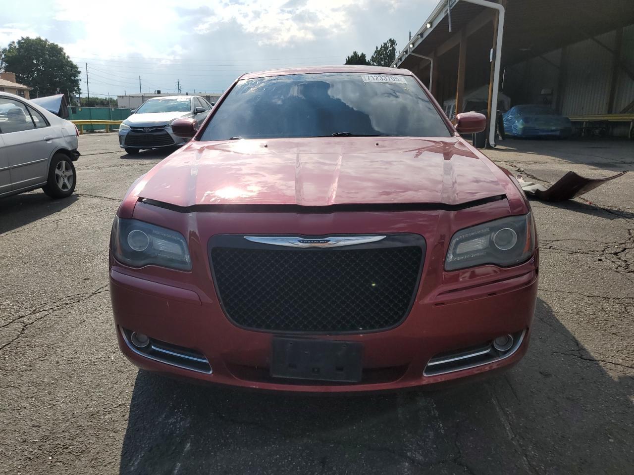 2012 Chrysler 300 S - Image 5