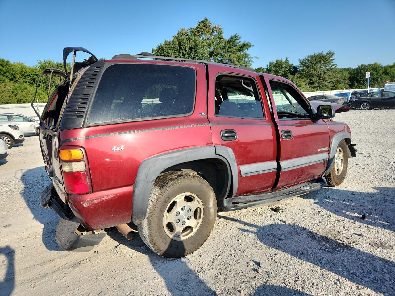 2002 Chevrolet Tahoe K1500 - Image 3