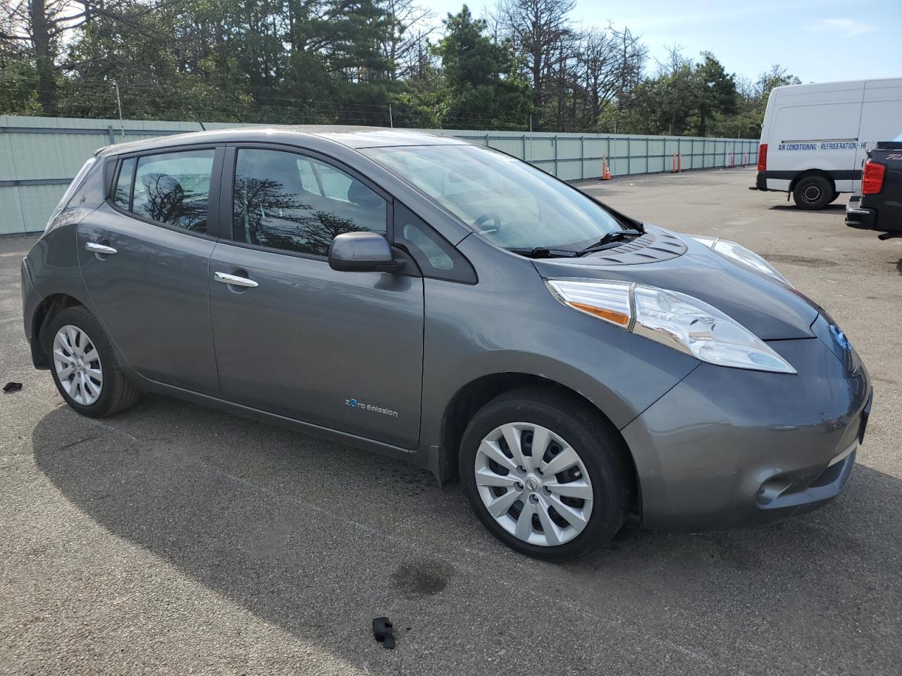 2017 Nissan Leaf S - Фото 4