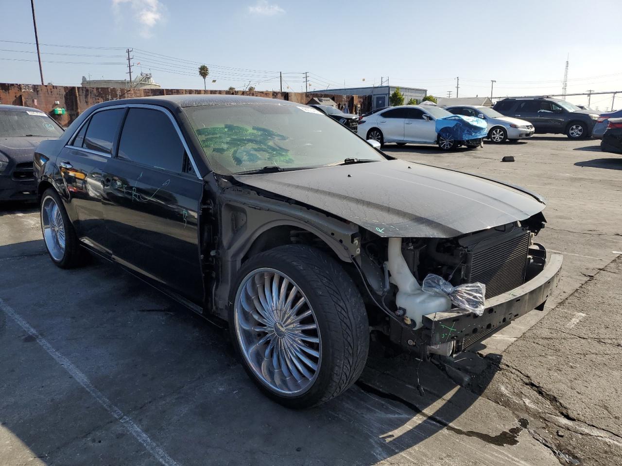 2012 Chrysler 300 Limited - Фото 4