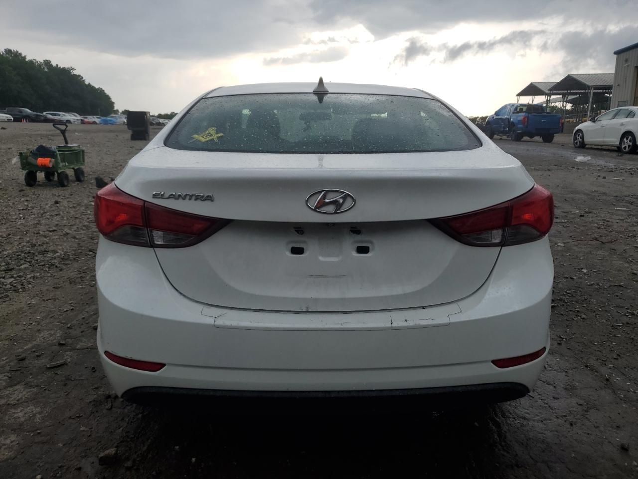 2015 Hyundai Elantra Se - Фото 6
