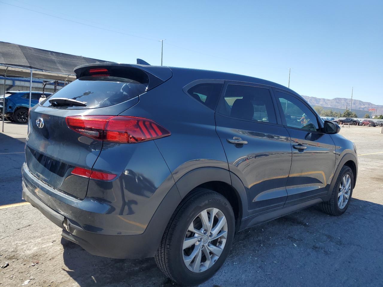 2021 Hyundai Tucson Se - Фото 3