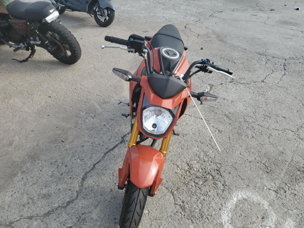 2025 Kawasaki Br125 J - Фото 2