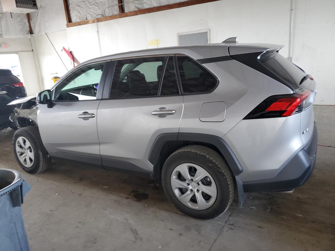 2023 Toyota Rav4 Le - Фото 2