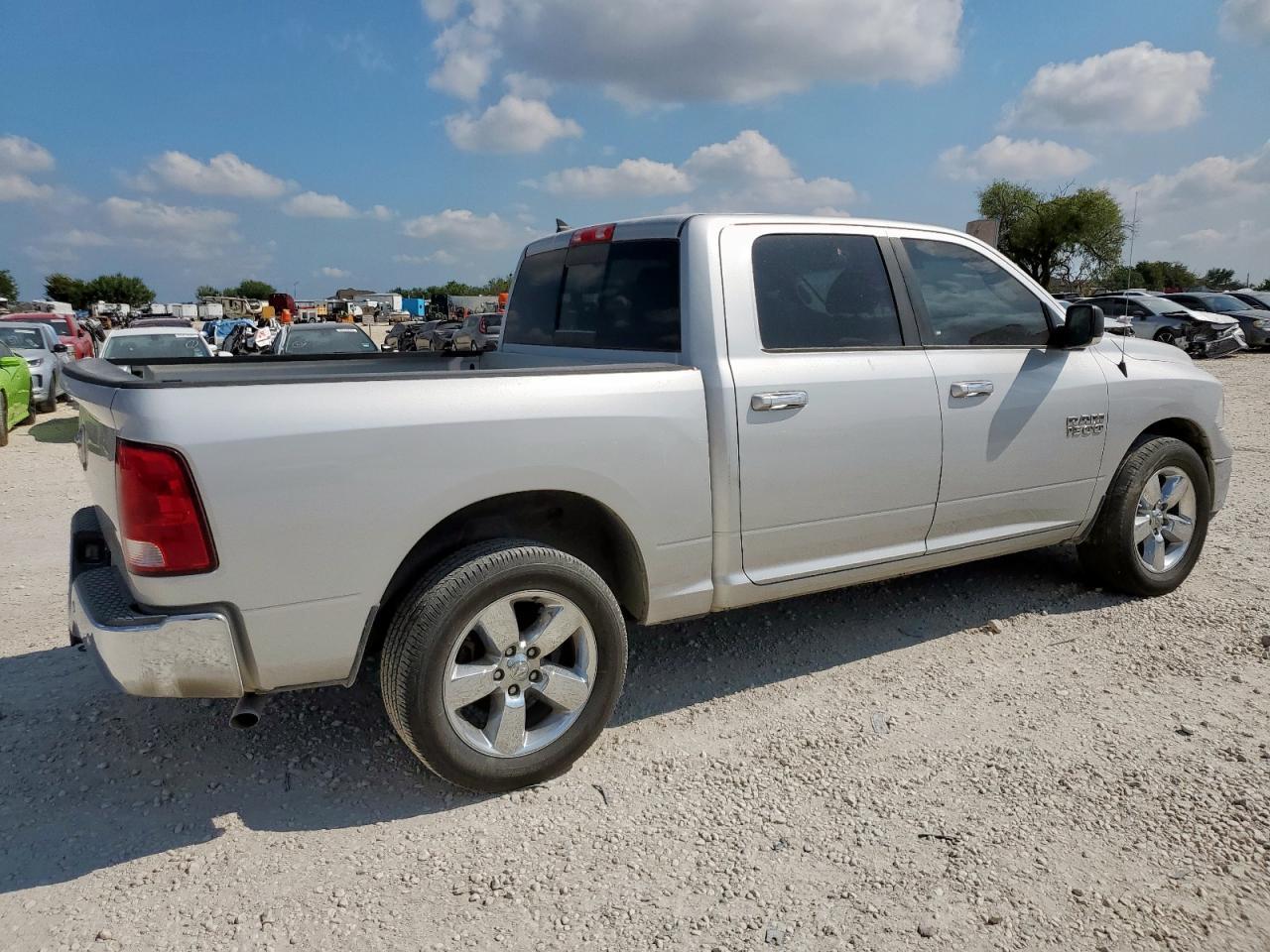 2016 Ram 1500 Slt - Image 3