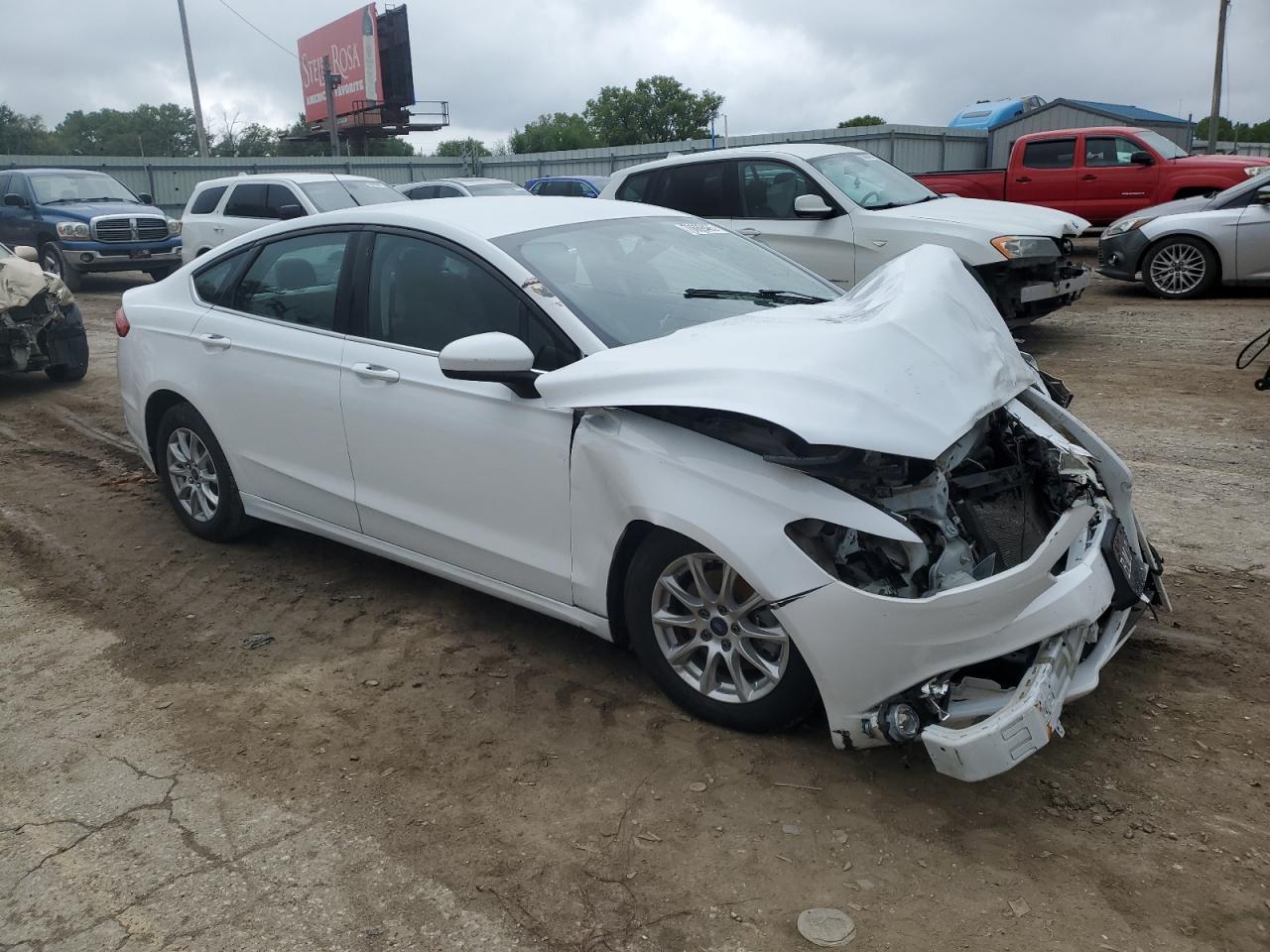 2017 Ford Fusion S - Фото 4