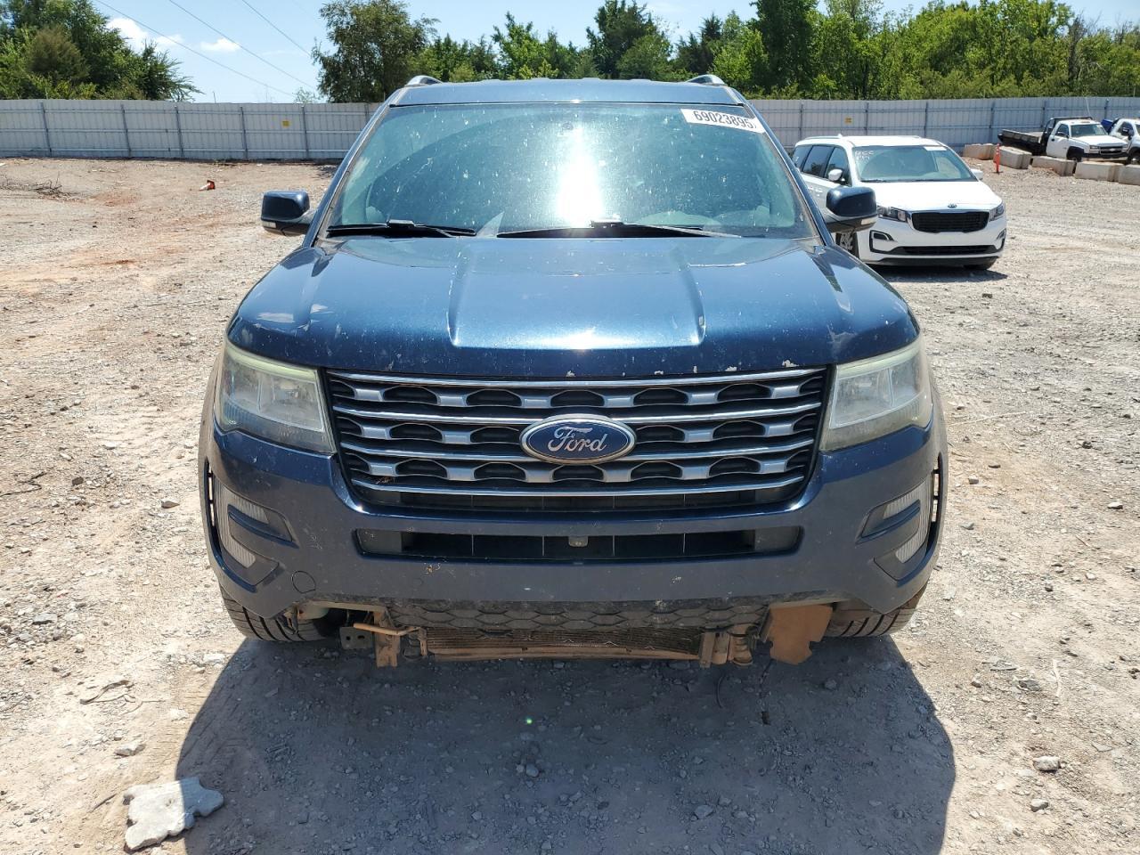 2017 Ford Explorer Limited - Image 5