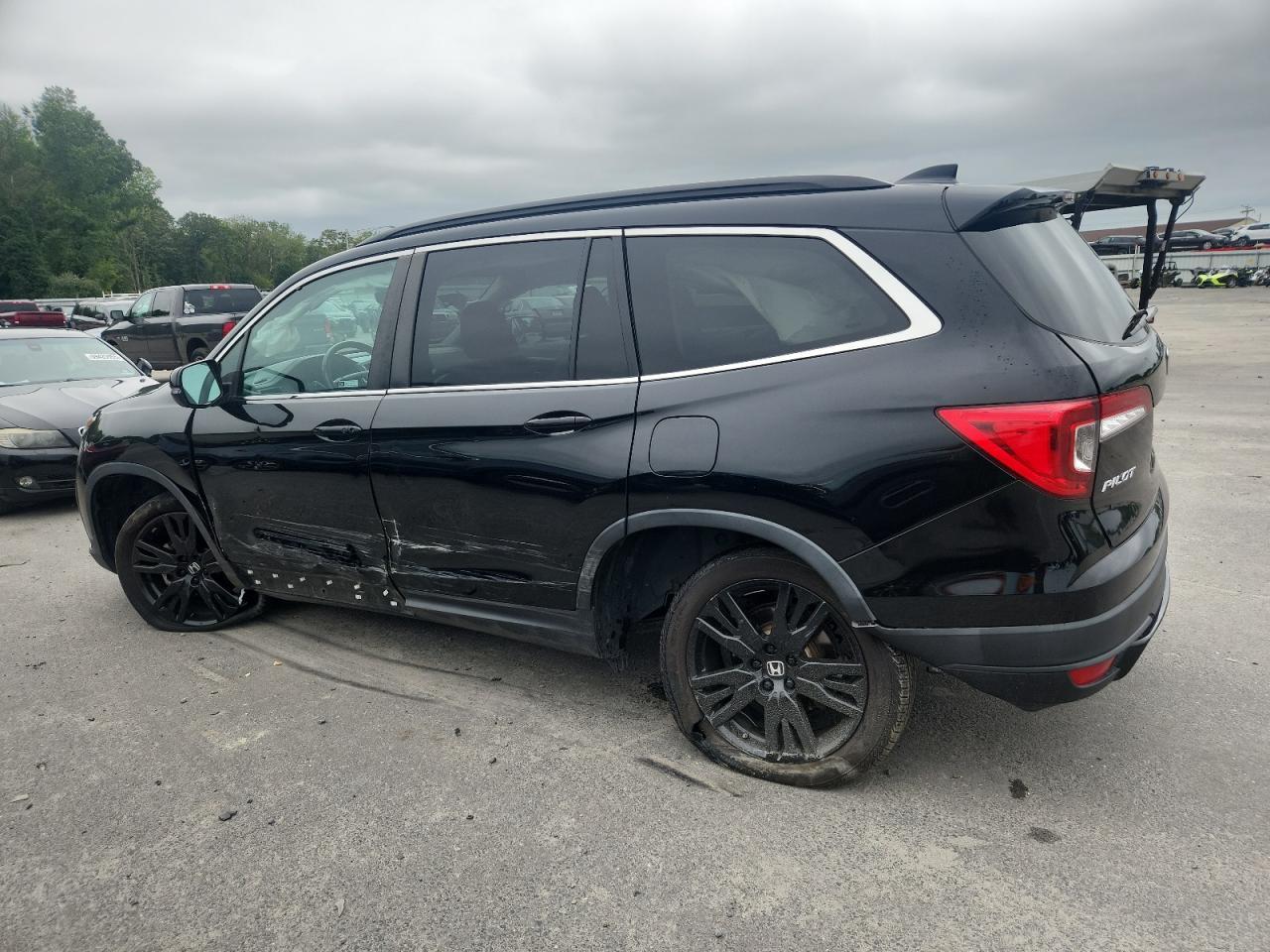 2022 Honda Pilot Se - Фото 2