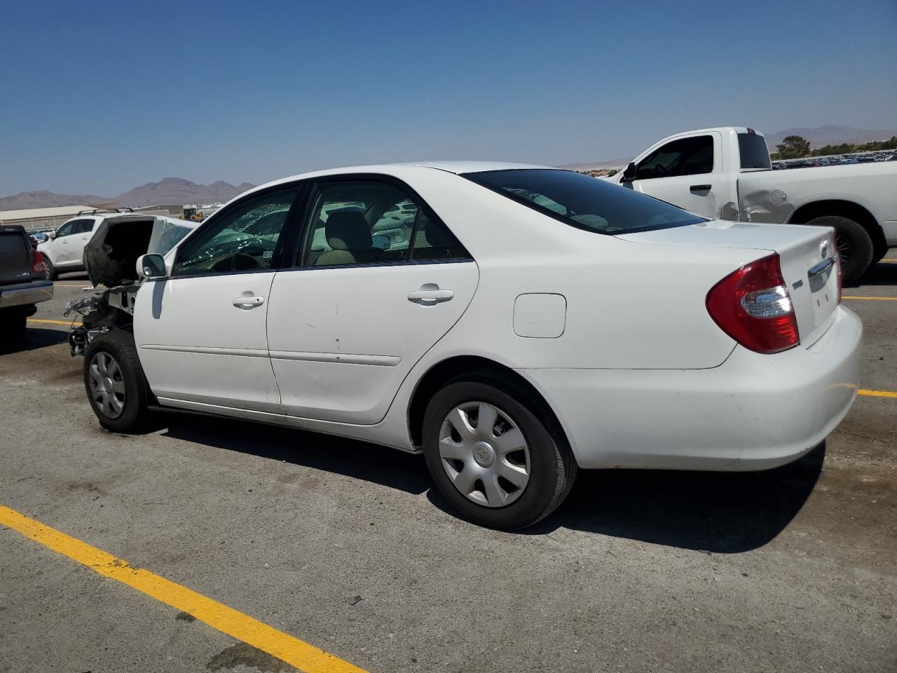 2003 Toyota Camry - Фото 2