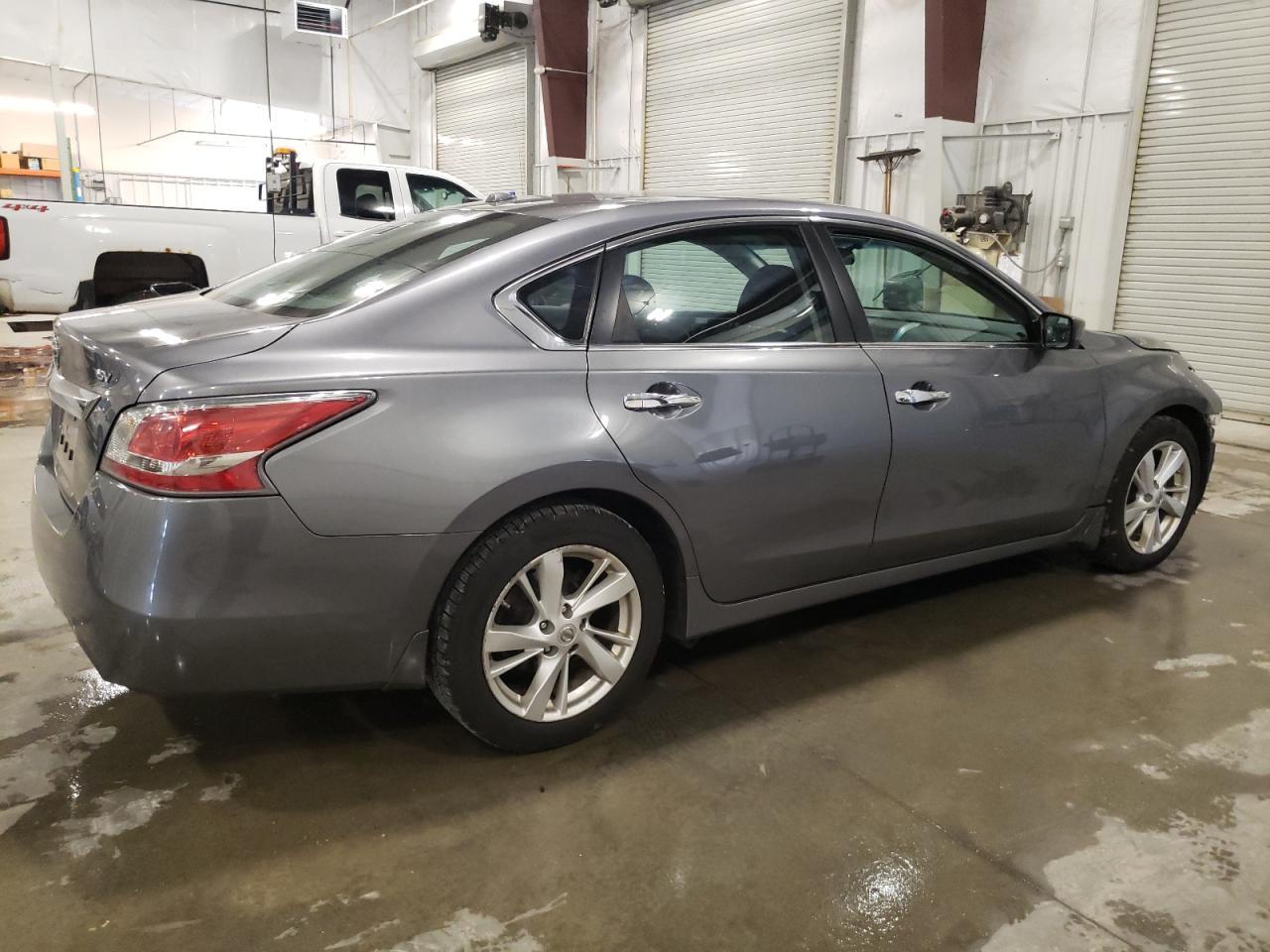 2015 Nissan Altima 2.5 - Фото 3