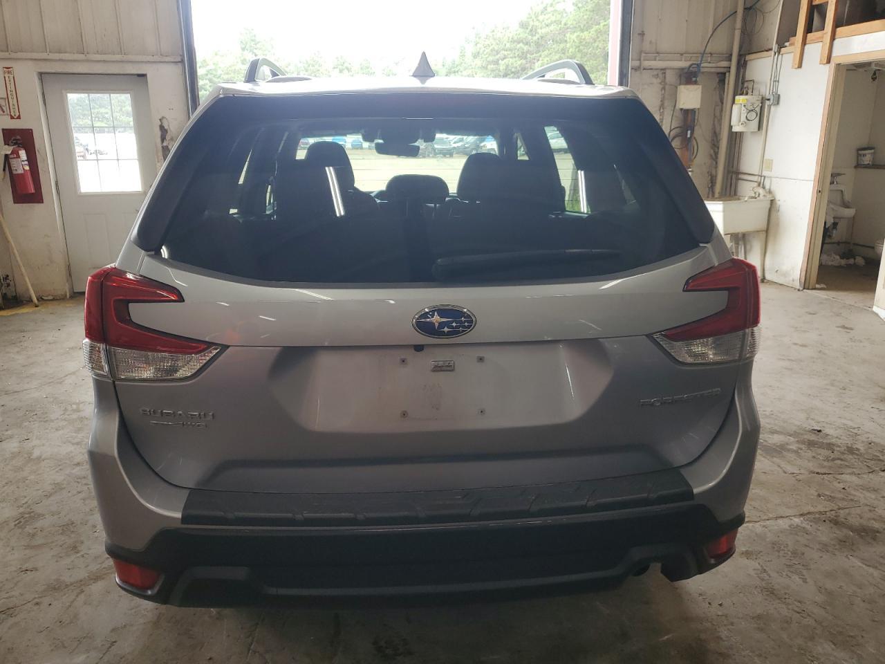 2019 Subaru Forester - Фото 6