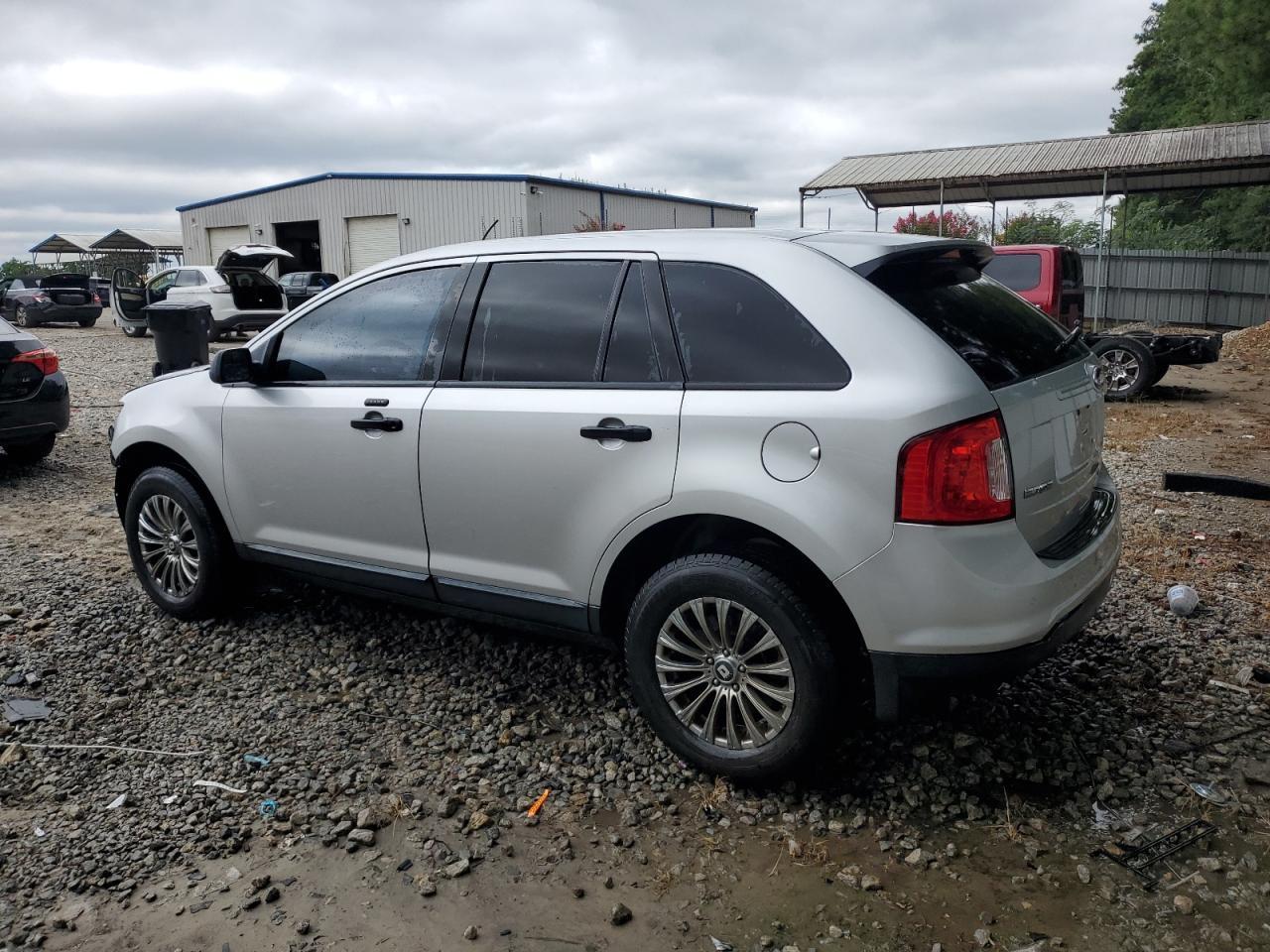 2013 Ford Edge Se - Image 2