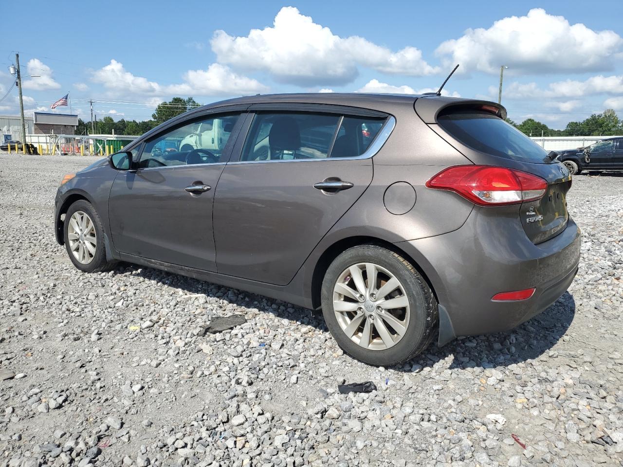 2014 Kia Forte Ex - Image 2