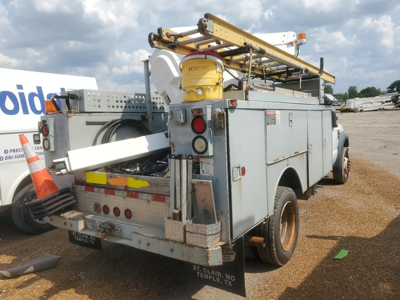 2008 Ford F450 Super Duty - Image 3