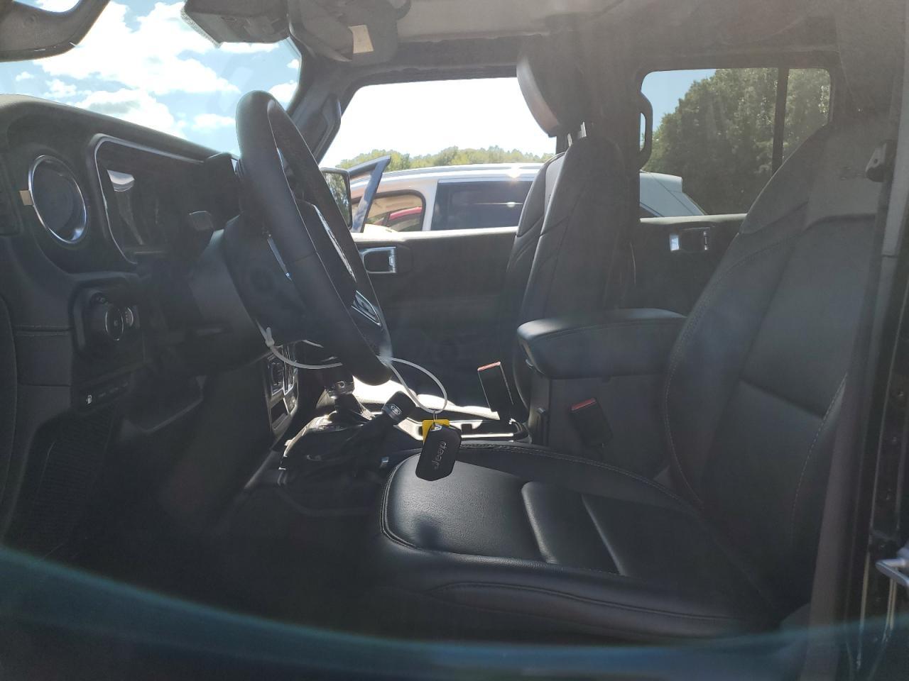 2024 Jeep Wrangler Sahara 4Xe - Image 7